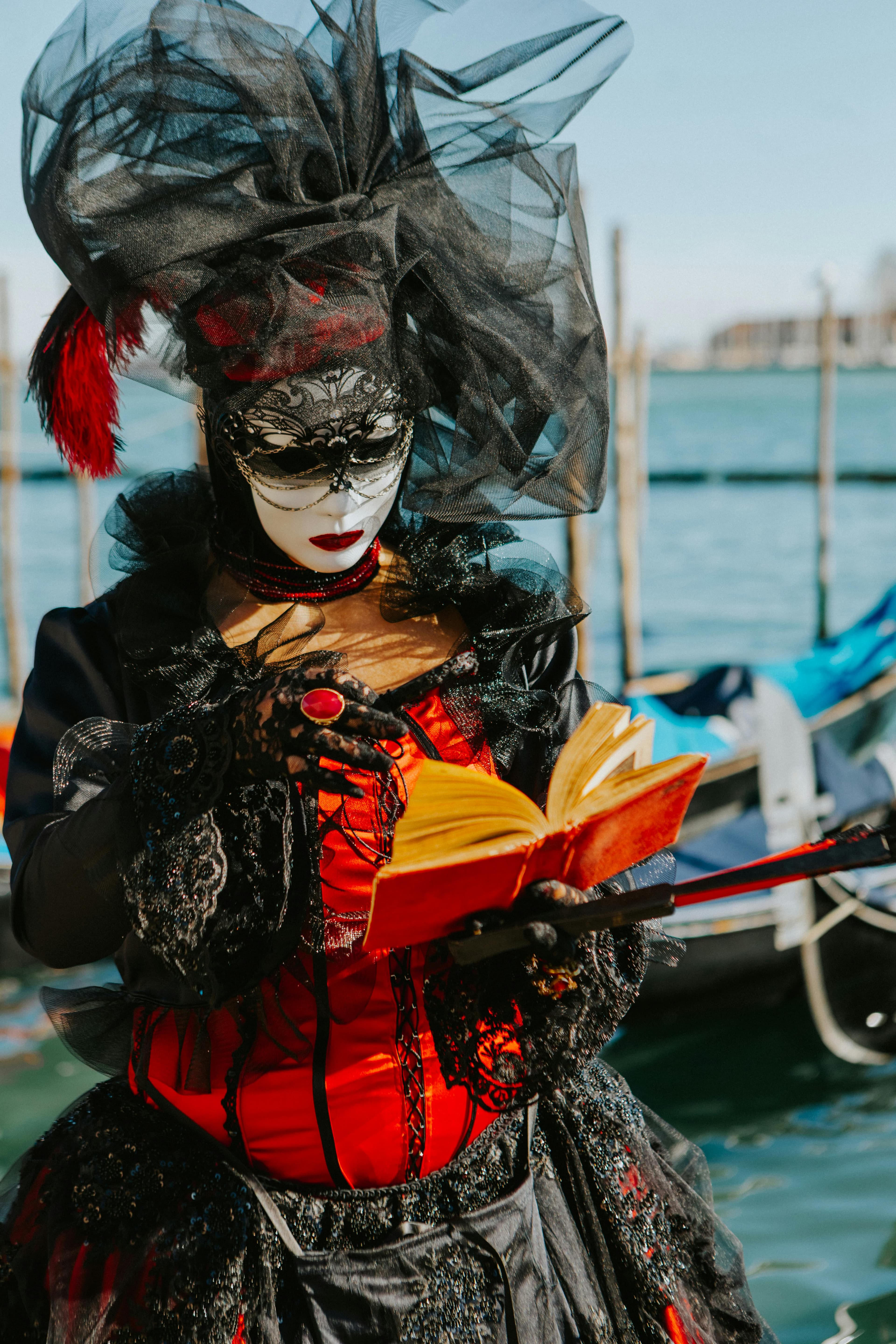 🎨 Venedik Bienali 2025 – Zamanı Açan Katmanlar - Resim 4