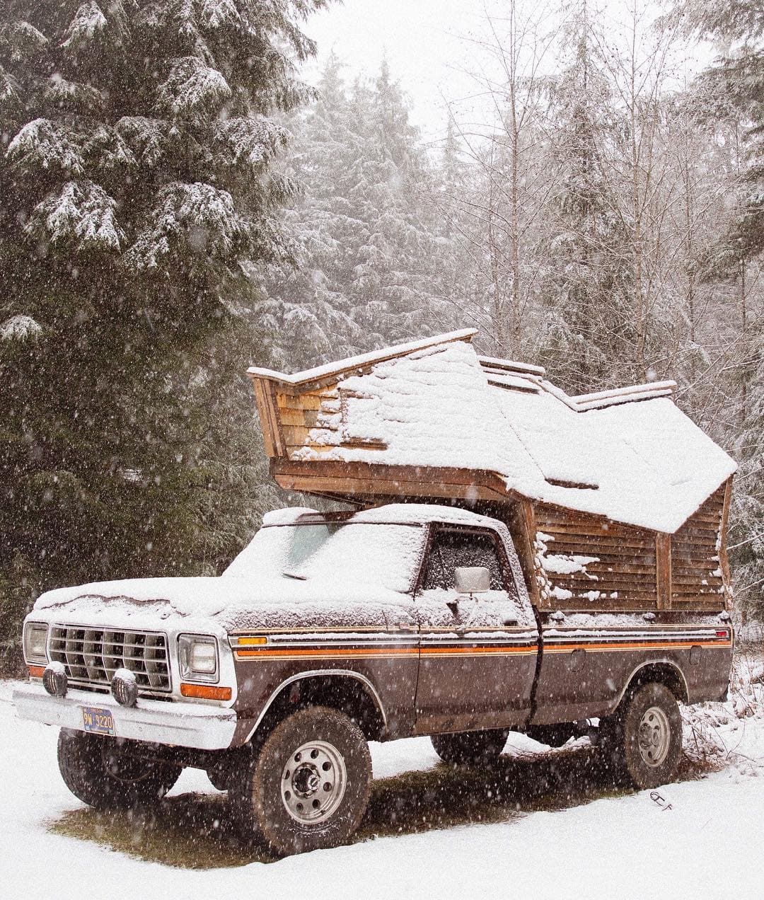 Yolda Bir Masal: Jacob Witzling'in El Yapımı Kabinli Kamyoneti - Resim 2