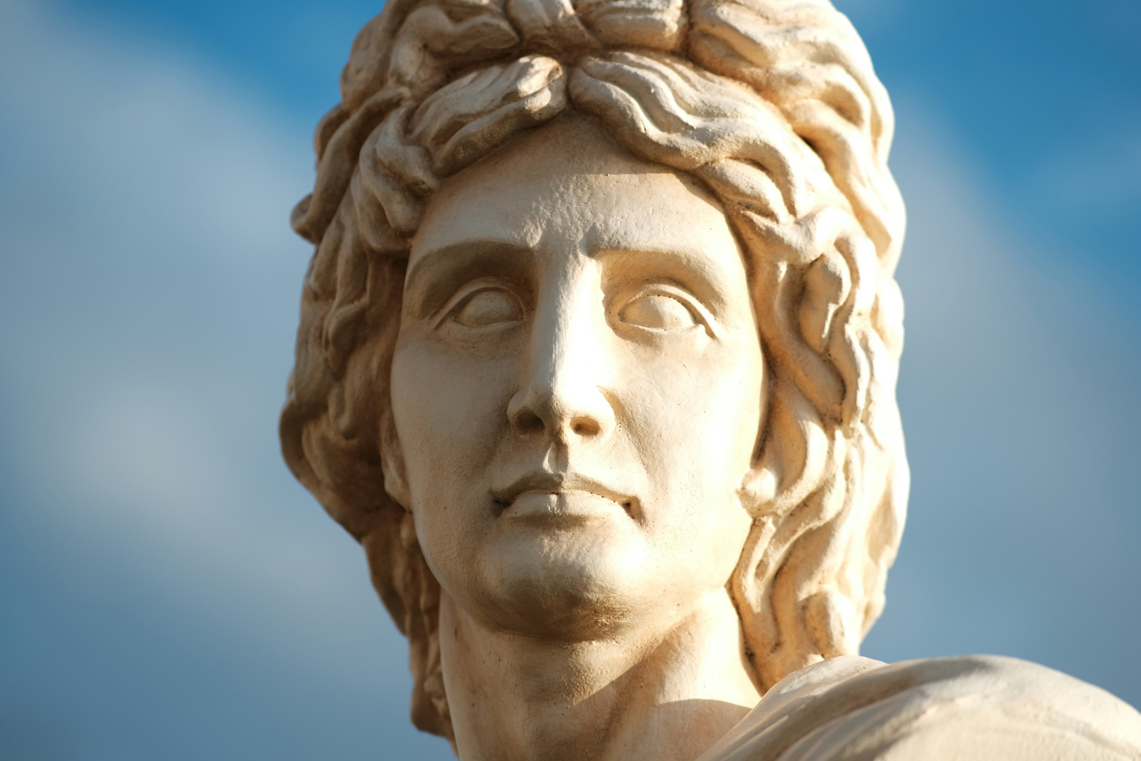 Aşkın Ateşiyle Yanan Şehir: Truva Savaşı 🔥🏛️🐎 - Resim 2